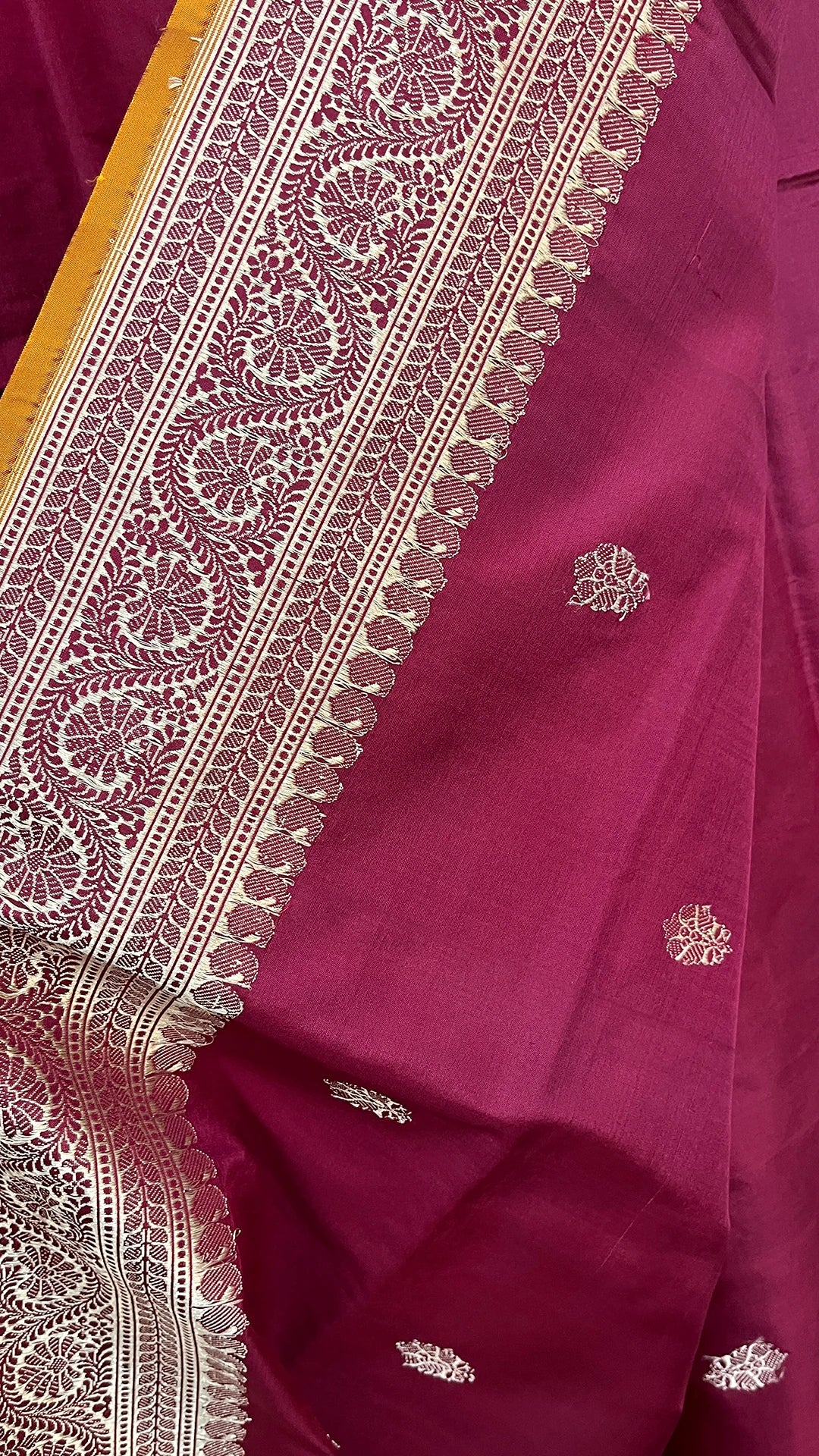 Wine Pure Katan Silk Banarasi Saree With Kadwa Buti And Rich Zari Border – The Weaveloom