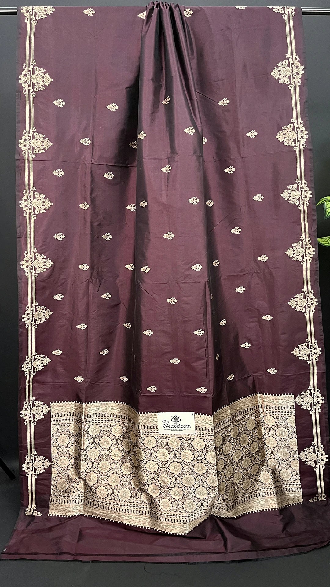 Pure Katan Silk Handwoven (Kadwa) Banarasi Saree with Gold Zari Floral Border - The Weaveloom