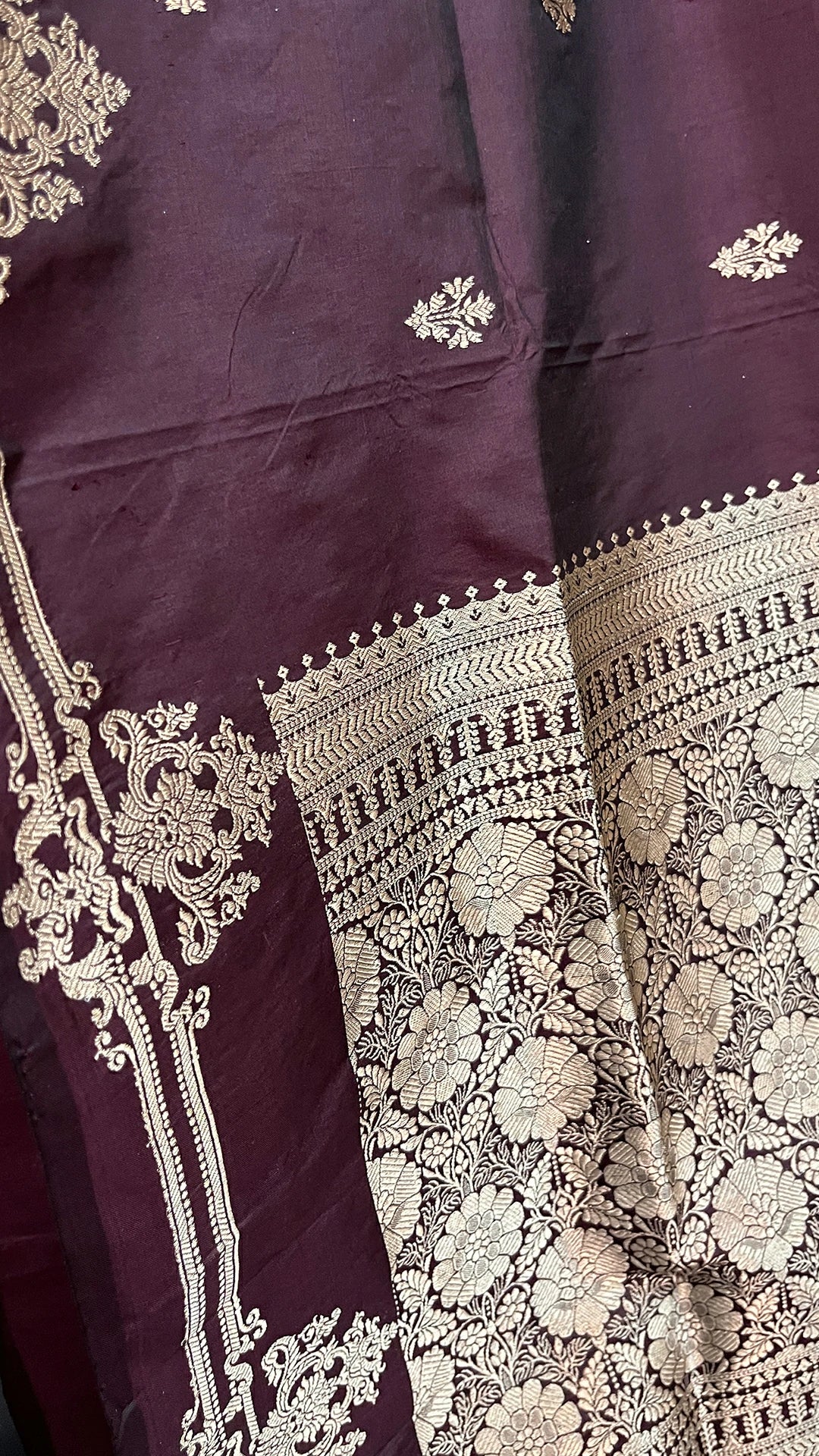 Pure Katan Silk Handwoven (Kadwa) Banarasi Saree with Gold Zari Floral Border - The Weaveloom